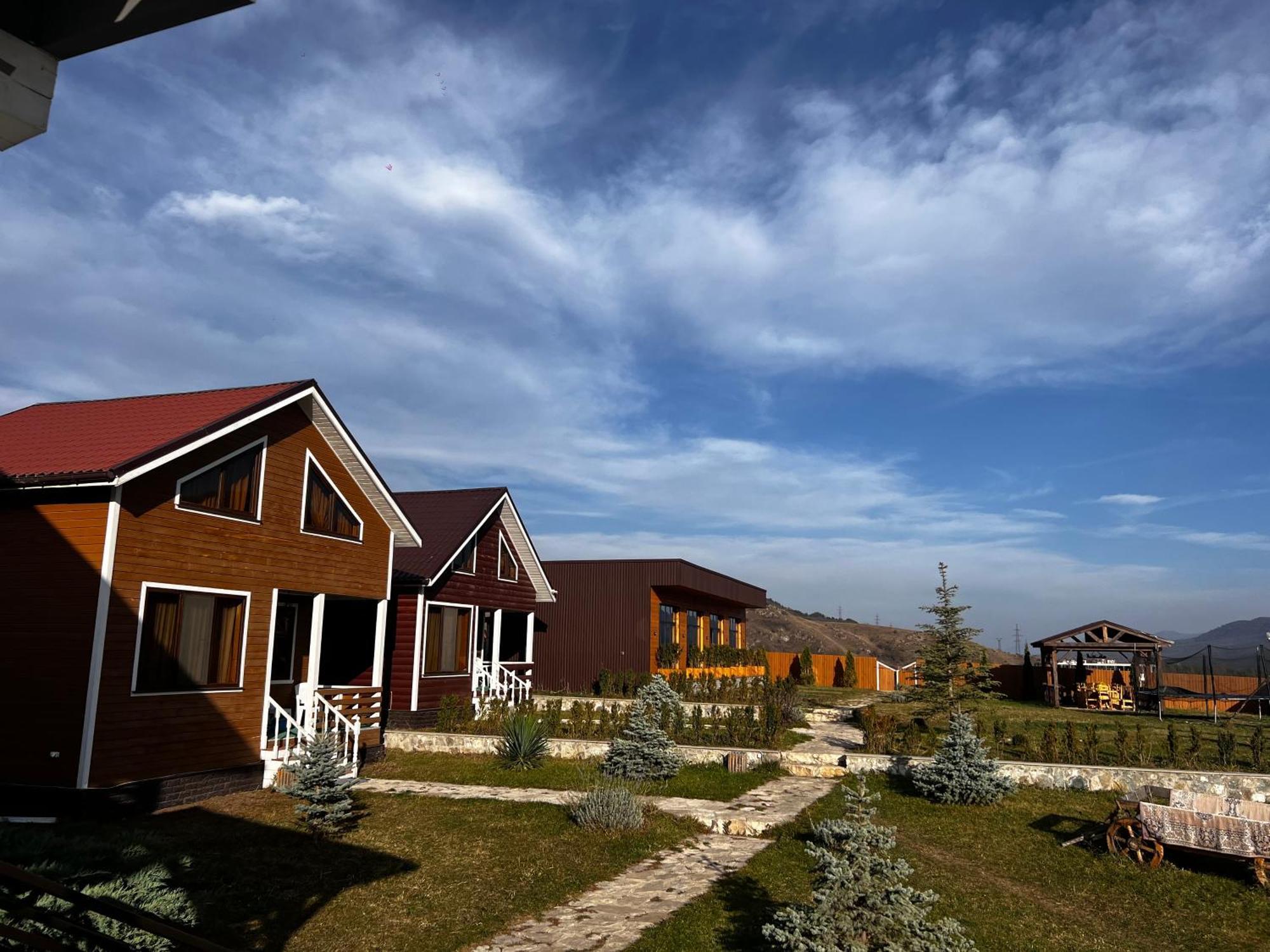 Cottage Chalet And Tours Dilijan Exterior foto